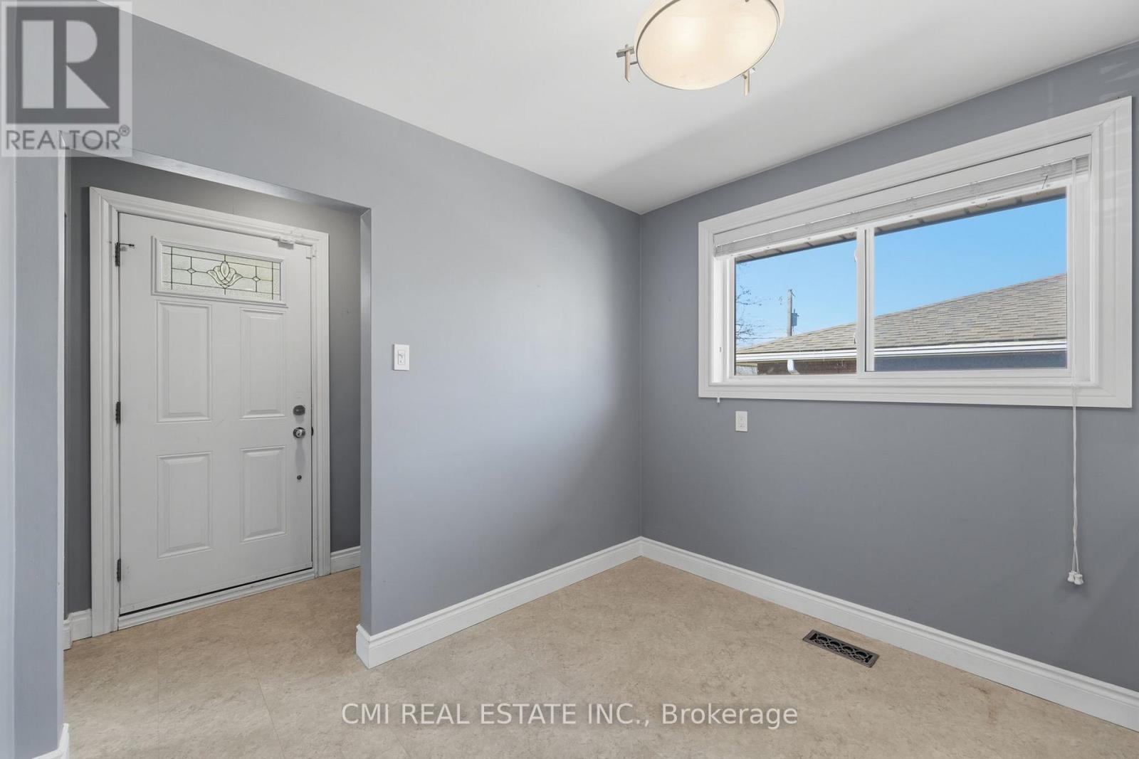 251 FAIRRIDGE ROAD - 13