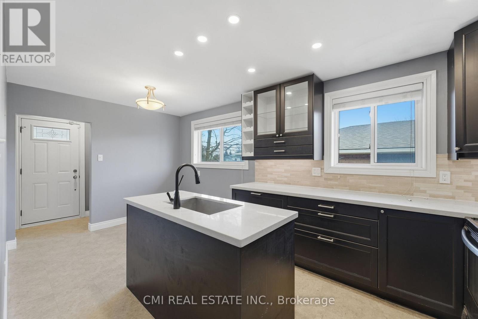 251 FAIRRIDGE ROAD - 14