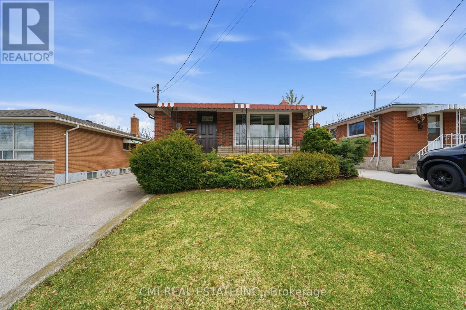 251 FAIRRIDGE ROAD - 2
