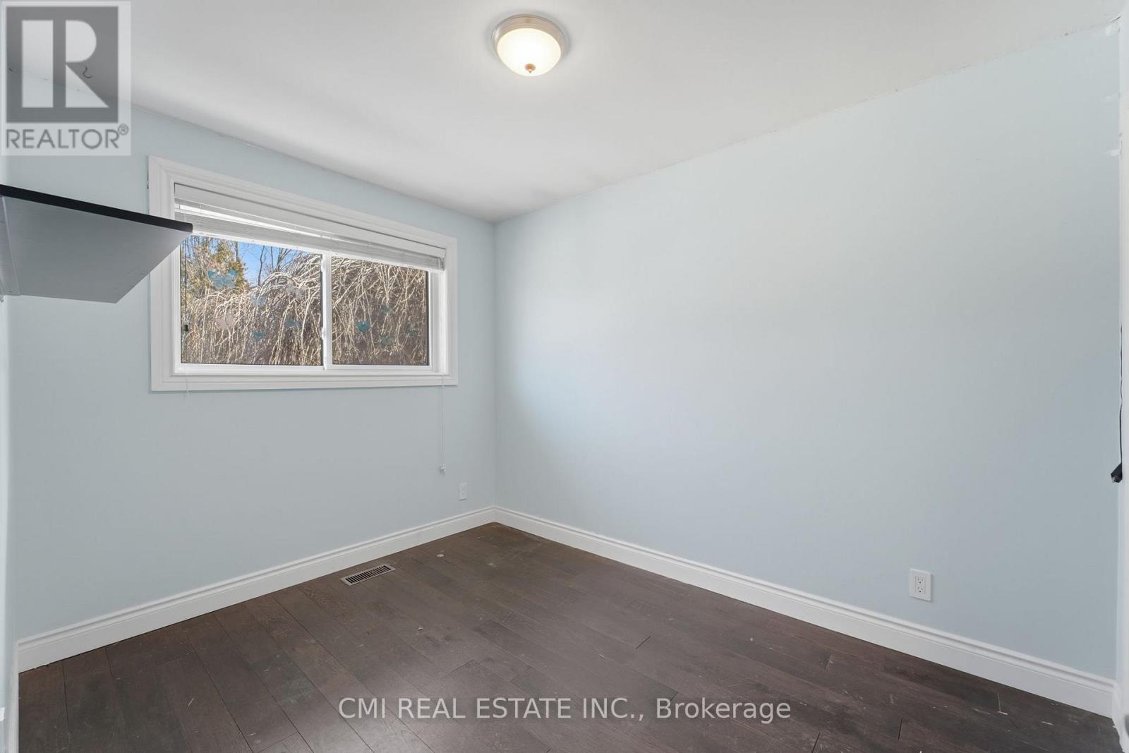 251 FAIRRIDGE ROAD - 22