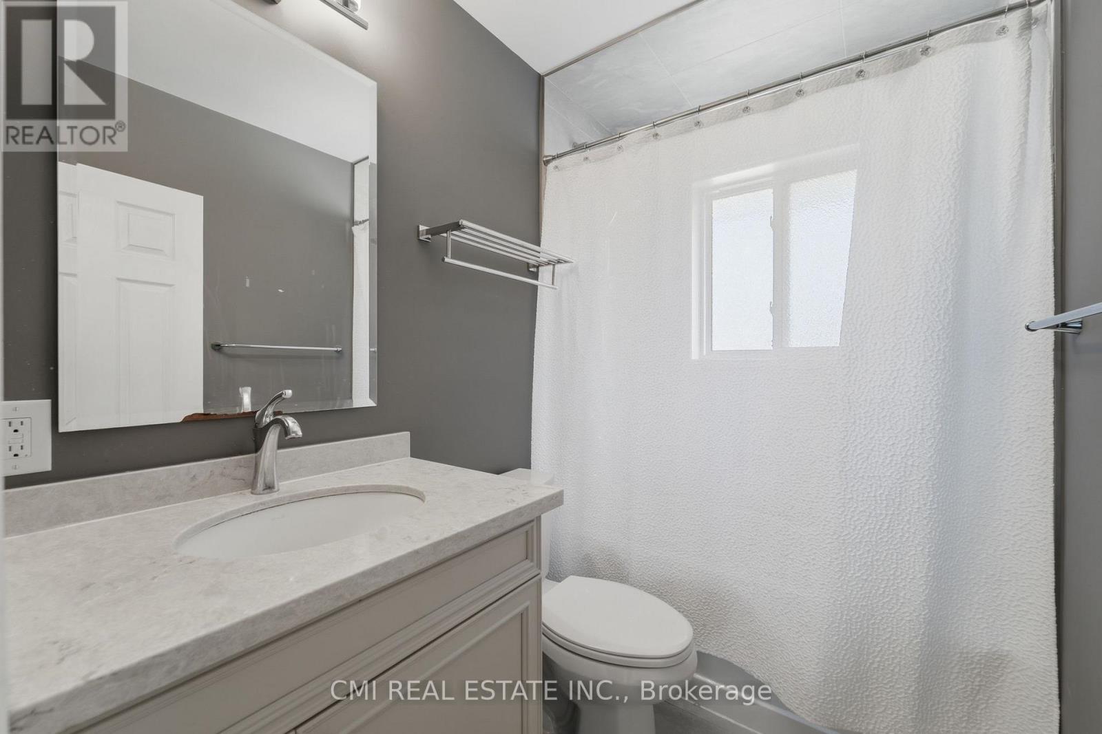 251 FAIRRIDGE ROAD - 24