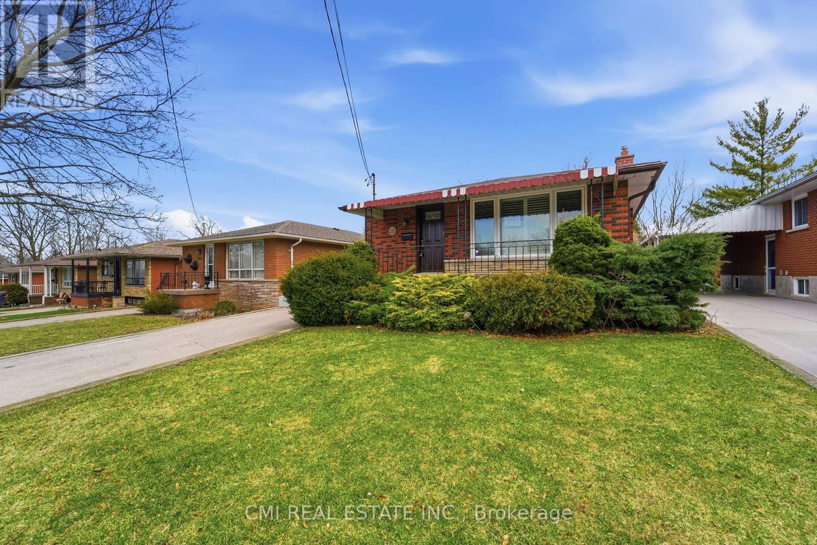 251 FAIRRIDGE ROAD - 3