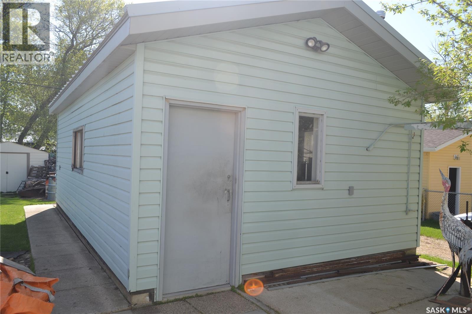 100 Main Street — photo 16