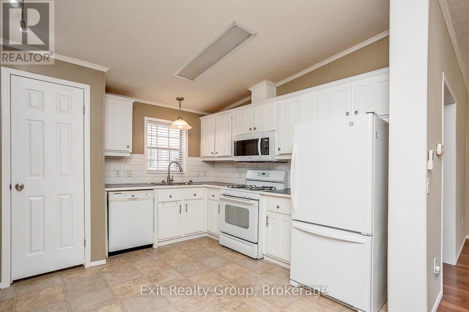 38-152 CONCESSION ROAD 11 WEST - 29