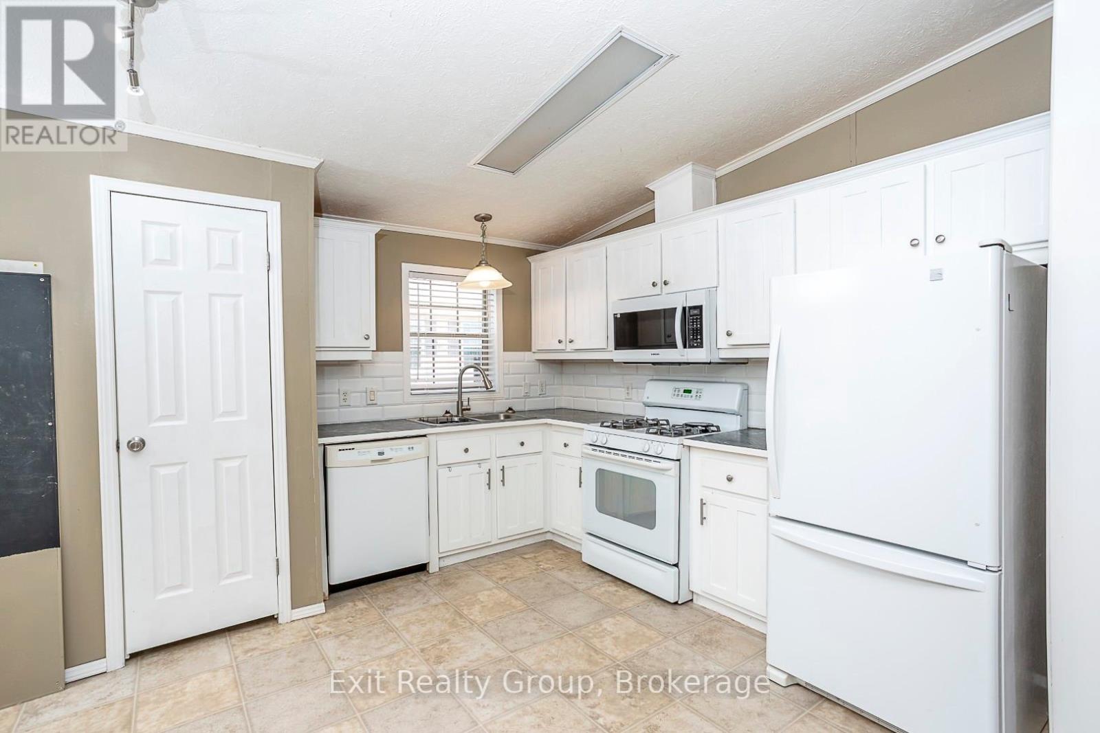 38-152 CONCESSION ROAD 11 WEST - 5