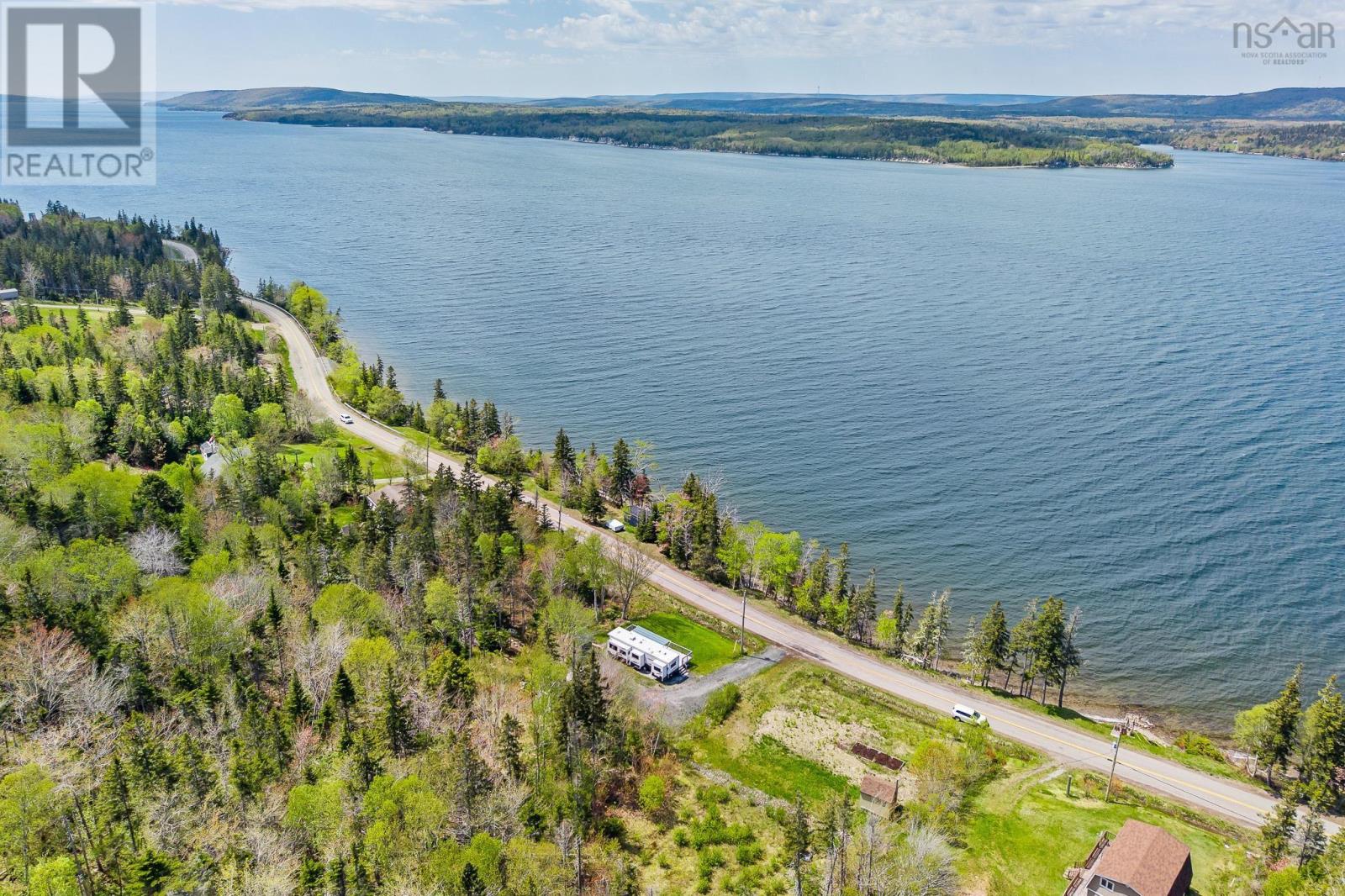 Property 2 of 49 of 9286 Kempt Head Road