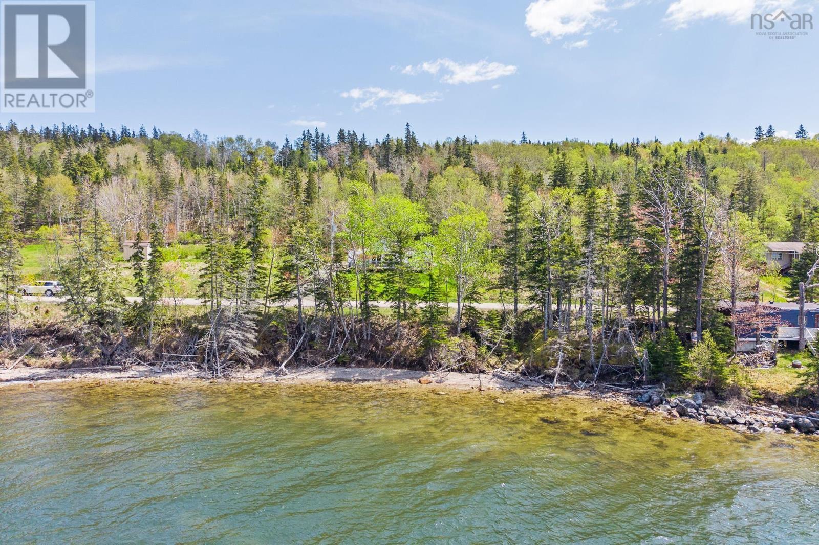 Property 7 of 49 of 9286 Kempt Head Road