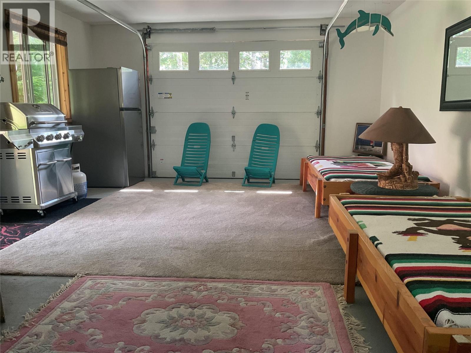 1363 Bourne Crescent - 25