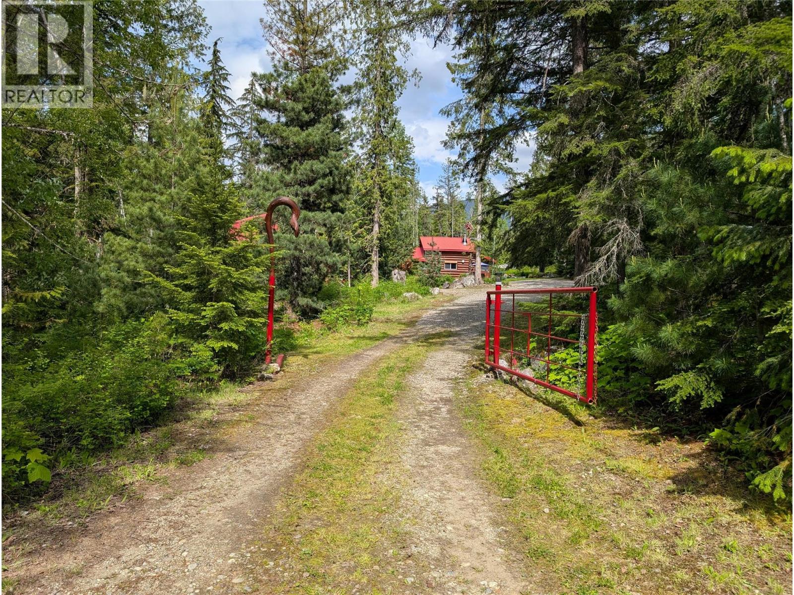 1363 Bourne Crescent - 38