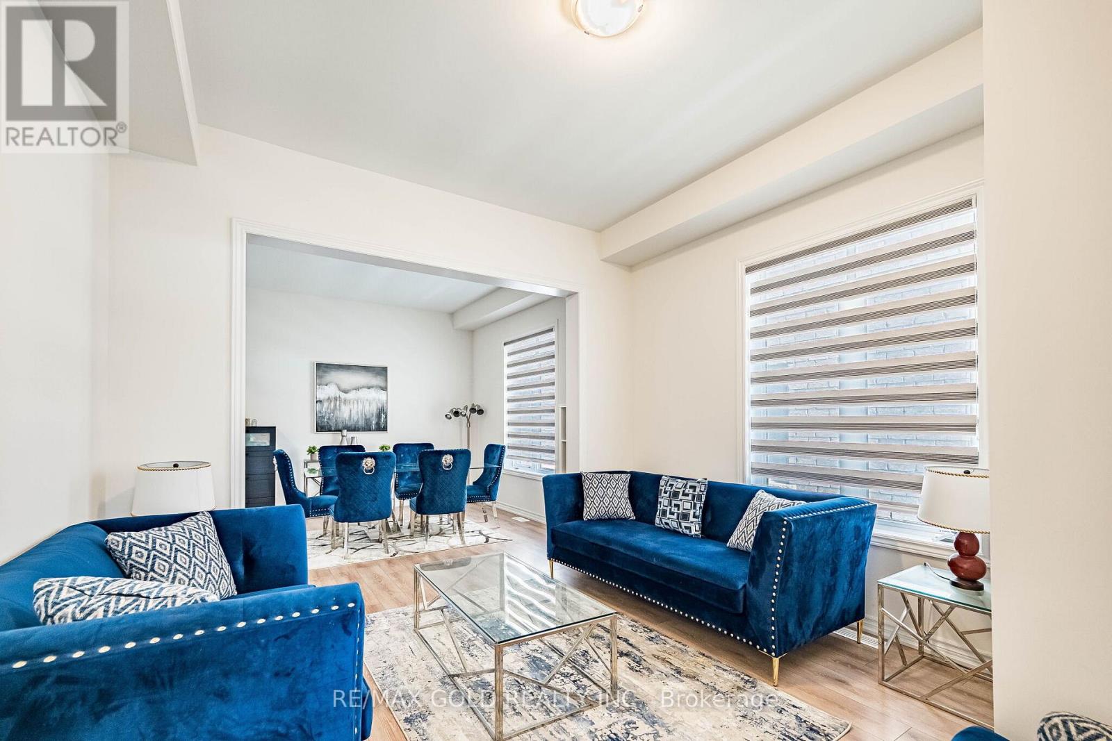 781 GILMOUR CRESCENT - 7