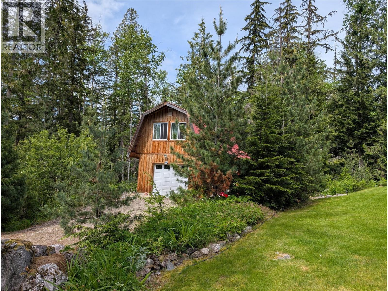 1363 Bourne Crescent - 21