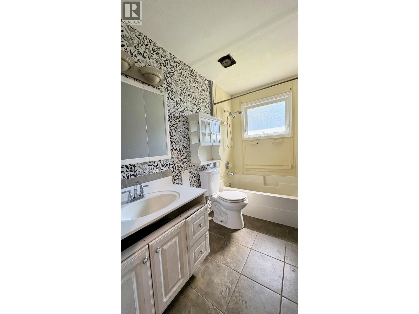1298 GENEVIEVE CRESCENT - 14