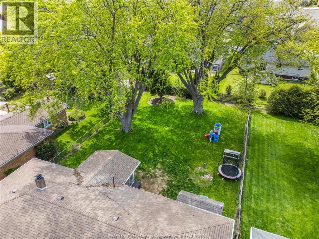 11 WARREN AVENUE - 28