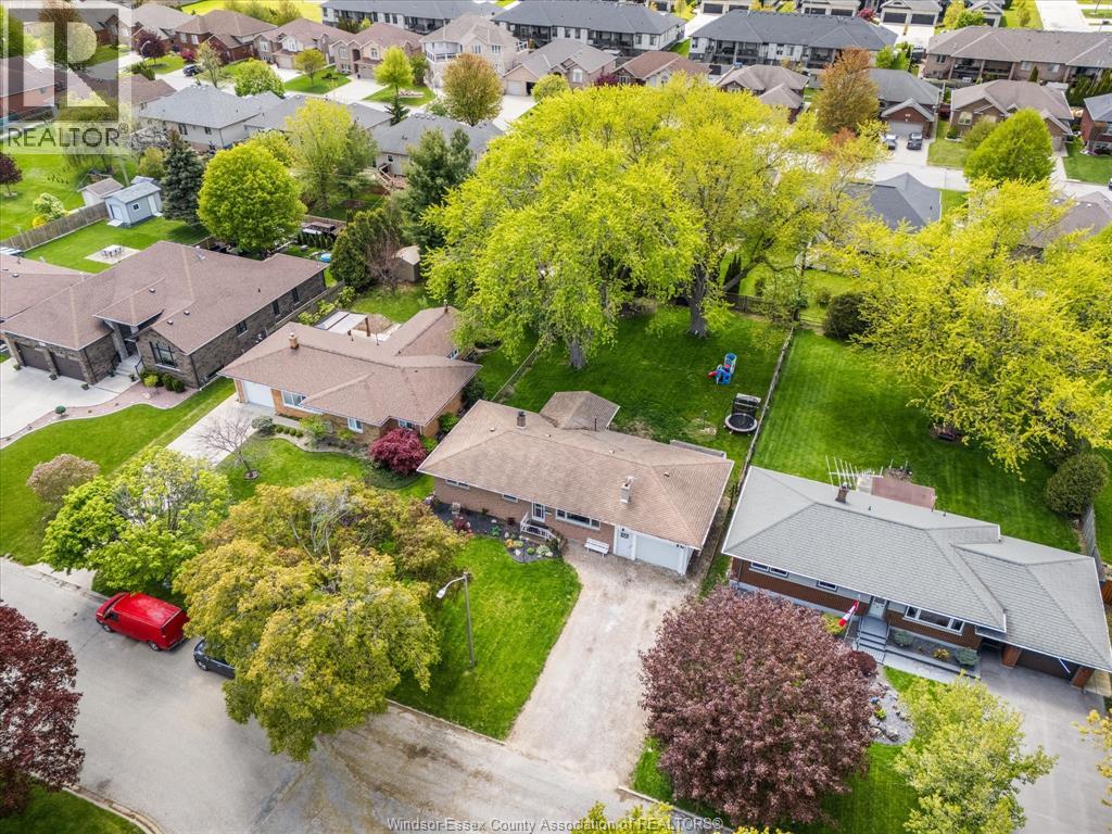 11 WARREN AVENUE - 30