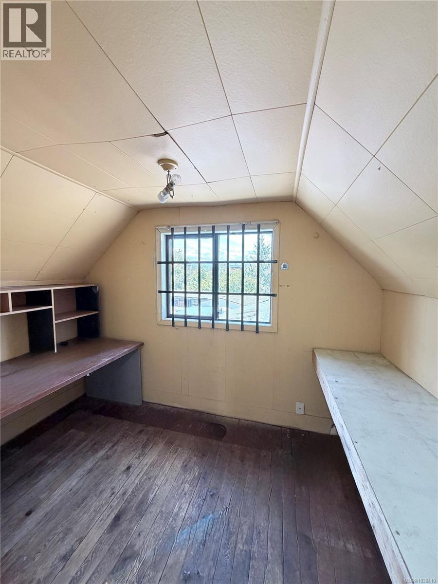 6512 Bell McKinnon Rd, Duncan