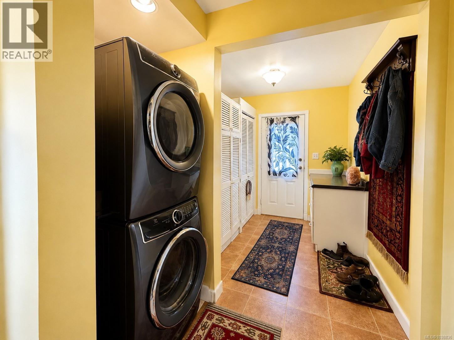 5292 Margaret St - 9