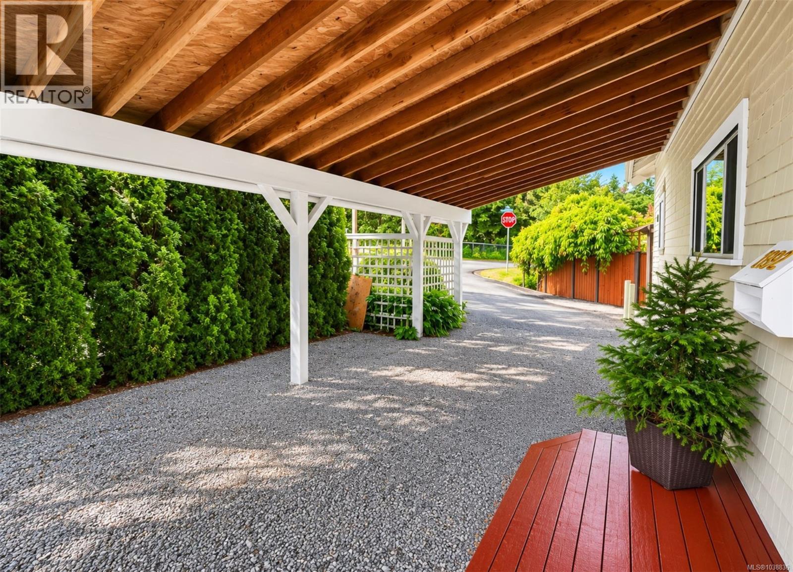 5292 Margaret St - 32