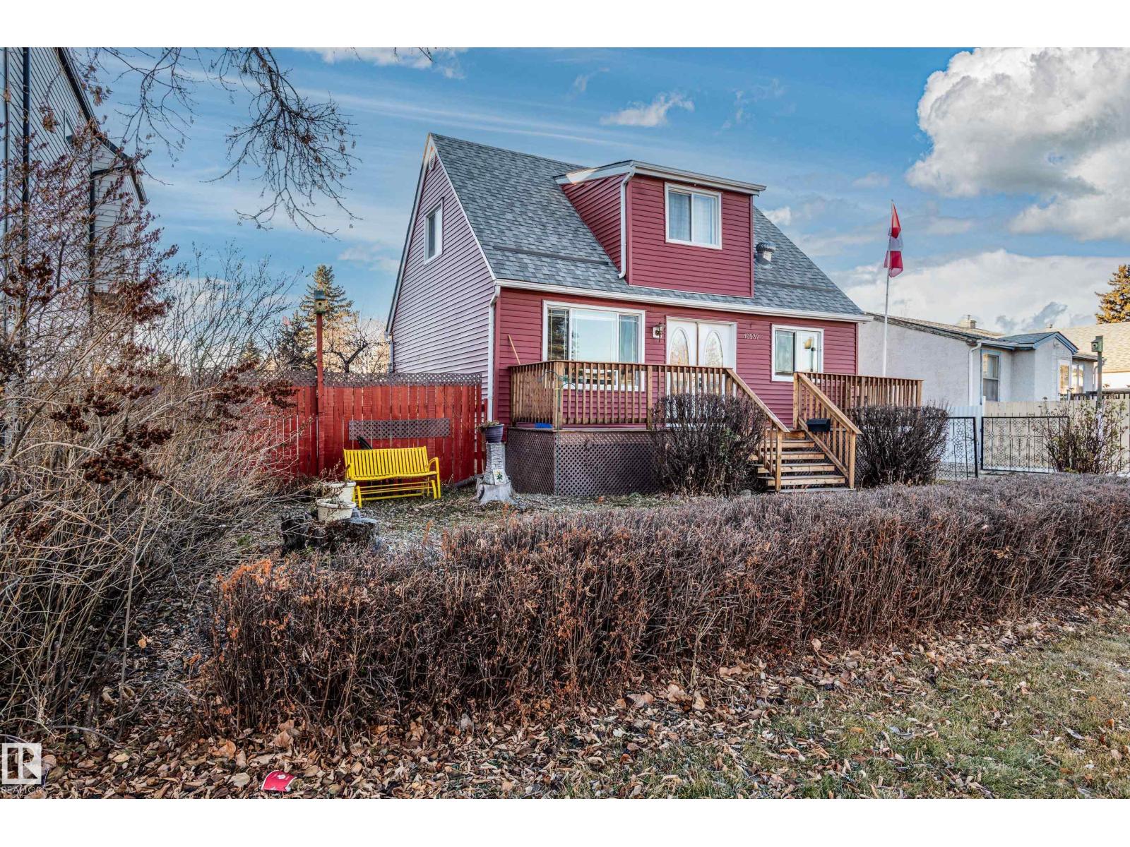10532 157 ST NW - 2