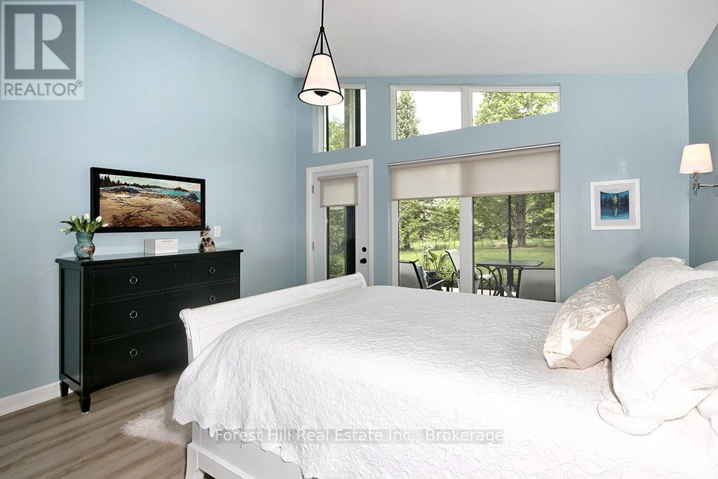 149 SIR WILLIAM'S LANE - Image 31