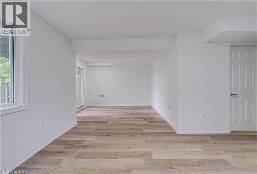 704 STAR FLOWER Avenue - 32