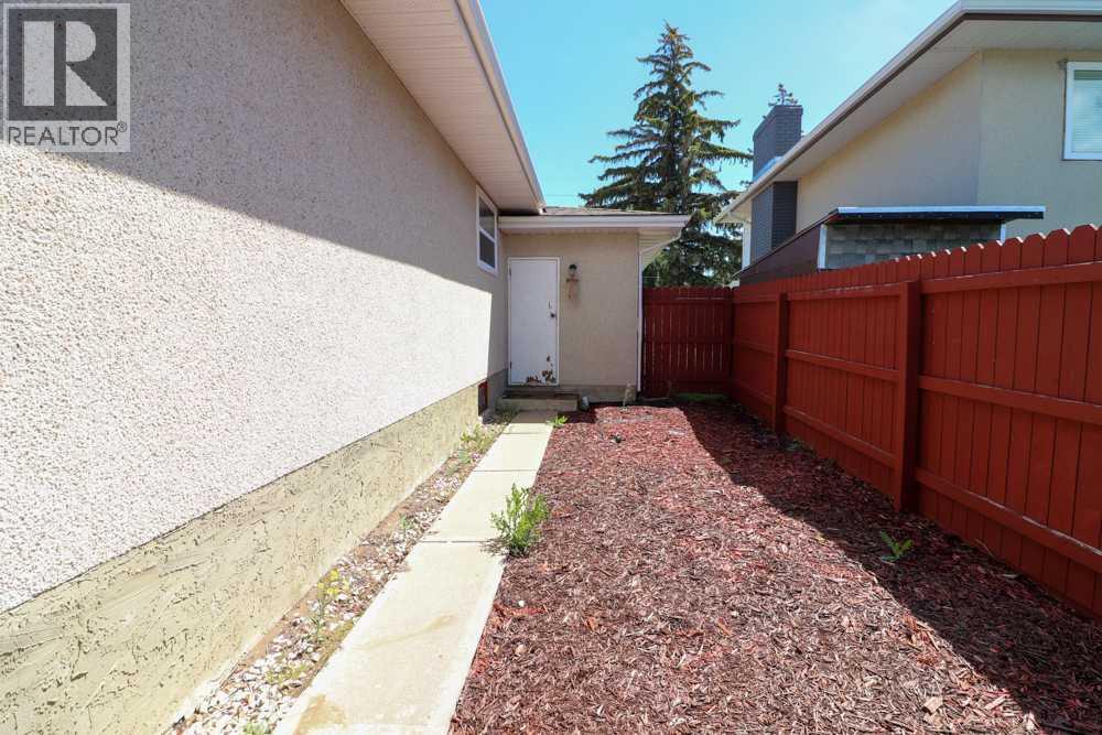 2120 11 Avenue NE — photo 11