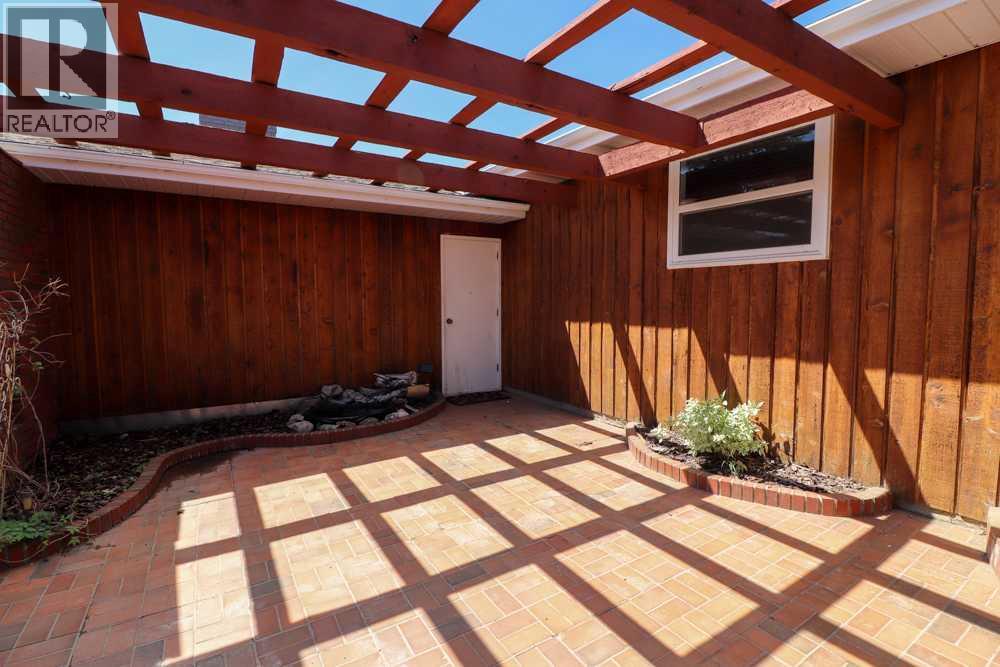 2120 11 Avenue NE — photo 6