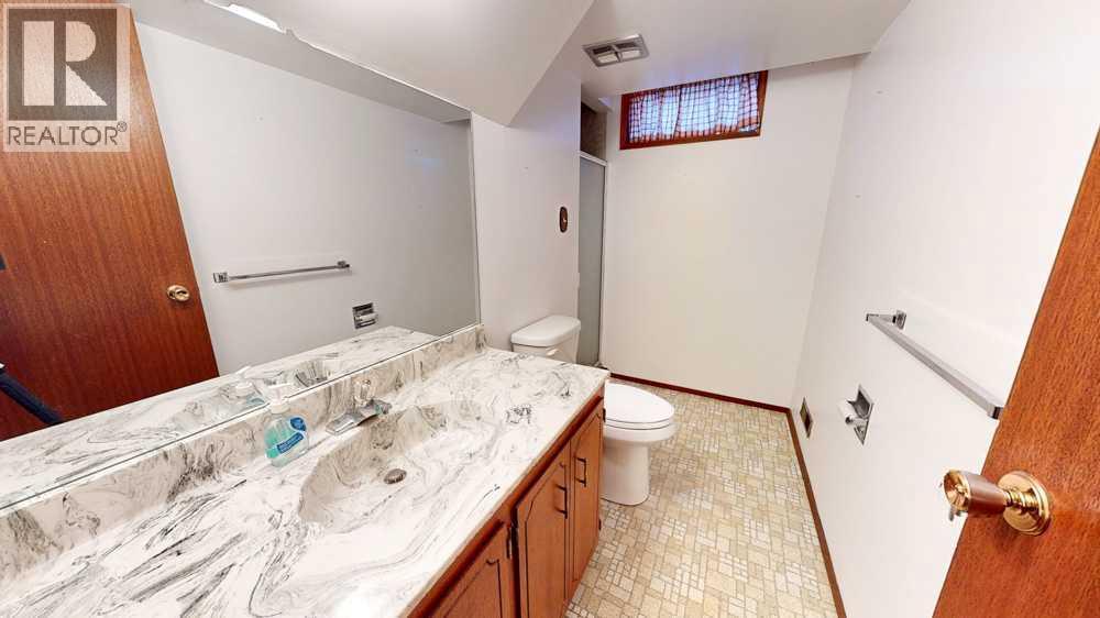 2120 11 Avenue NE — photo 40