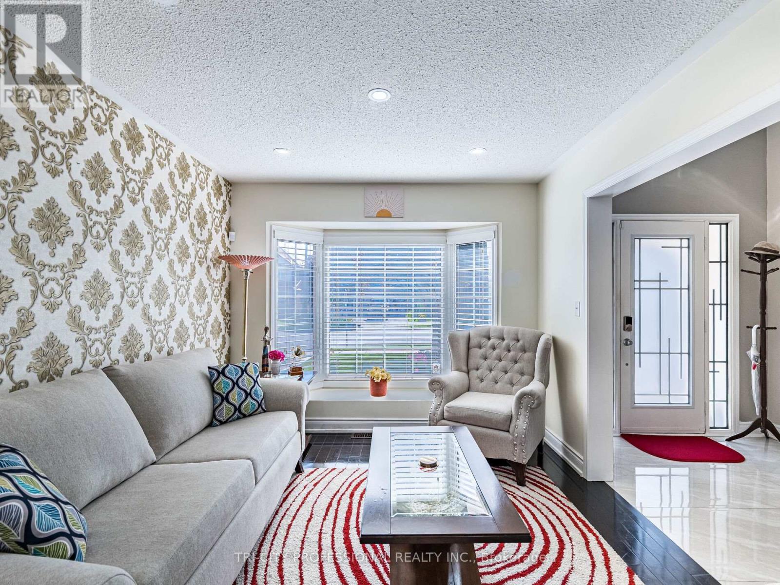 18 SUGARHILL DRIVE - 9