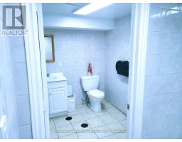 941 Lakeshore Road, Mississauga, ON L5E1E3 Photo 15