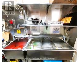 941 Lakeshore Road, Mississauga, ON L5E1E3 Photo 10
