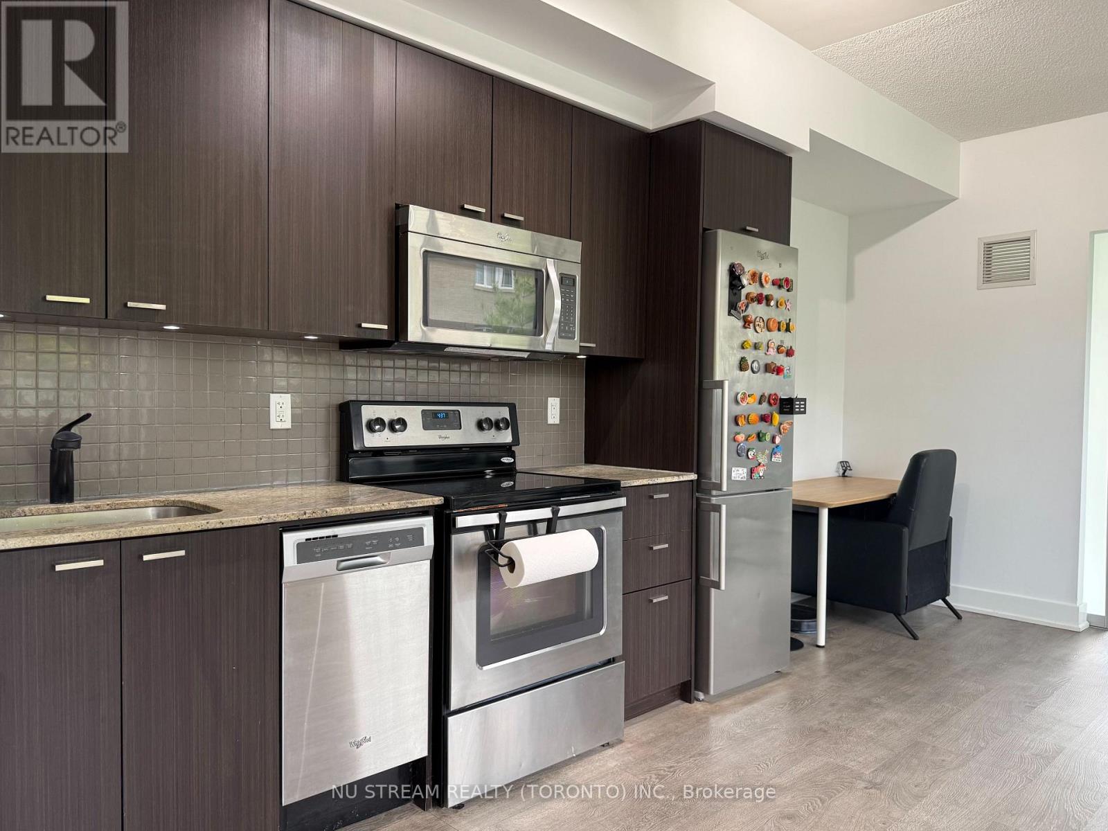 #211 88 SHEPPARD AVENUE E - 4