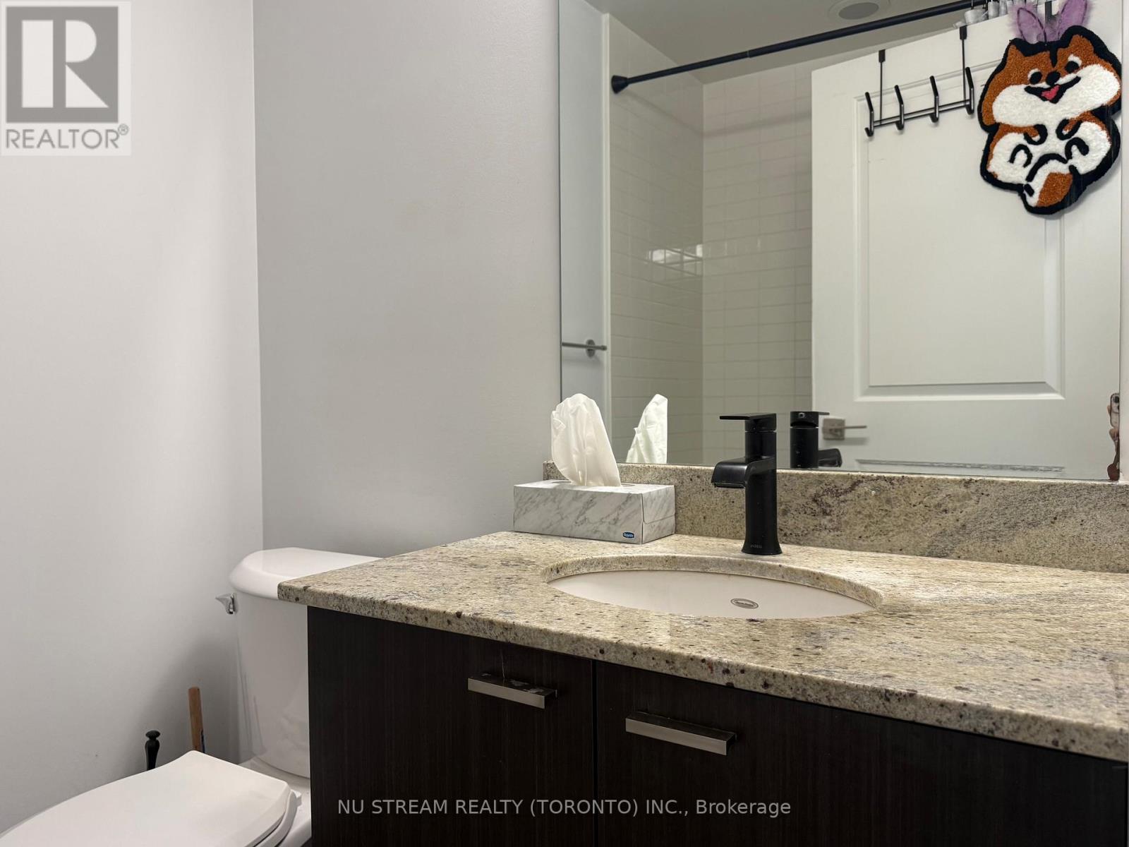 #211 88 SHEPPARD AVENUE E - 6