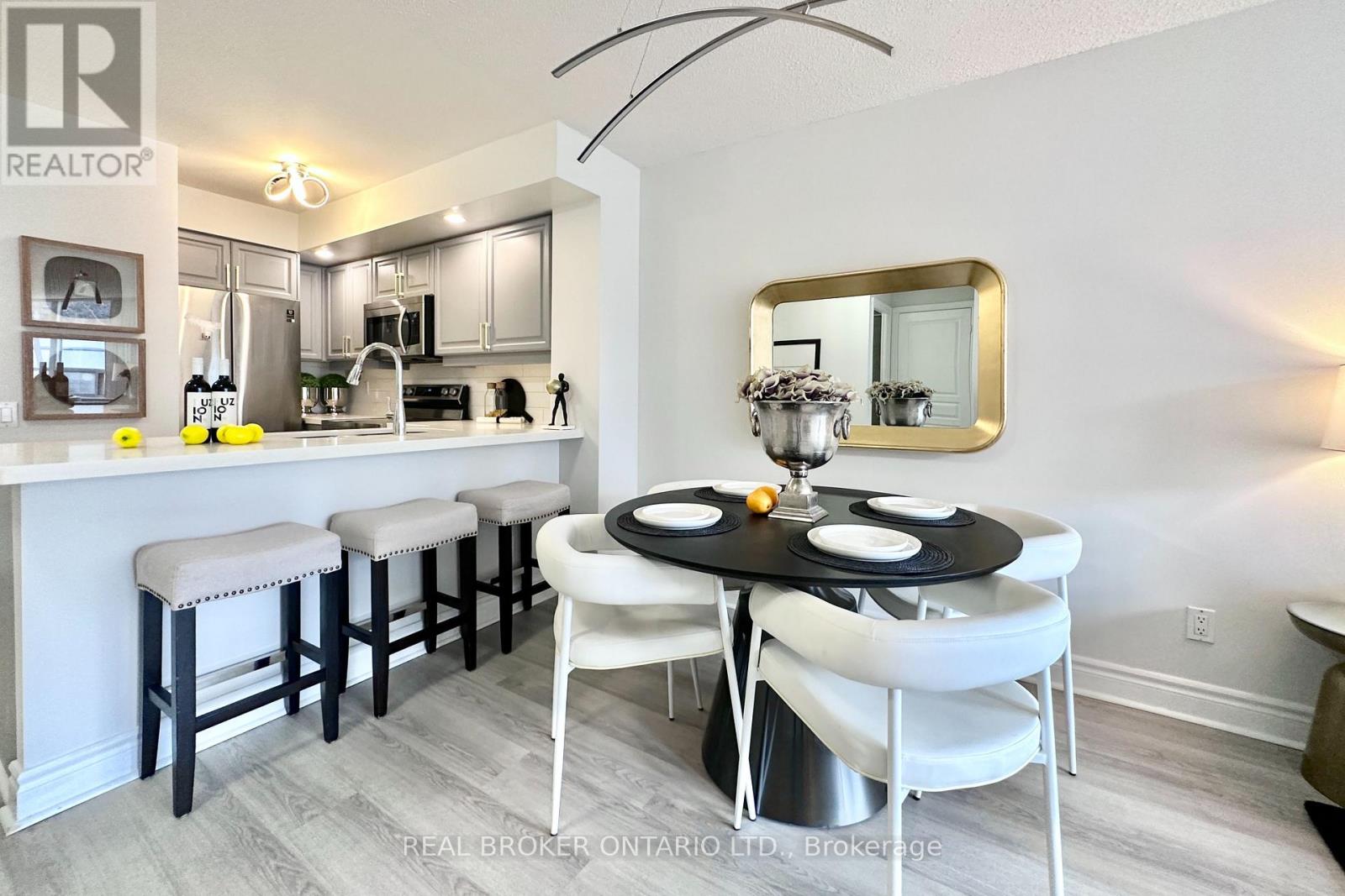 #317 5 NORTHTOWN WAY - 7