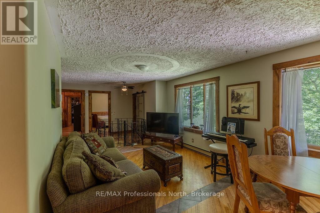 128 OLD MUSKOKA ROAD - 17