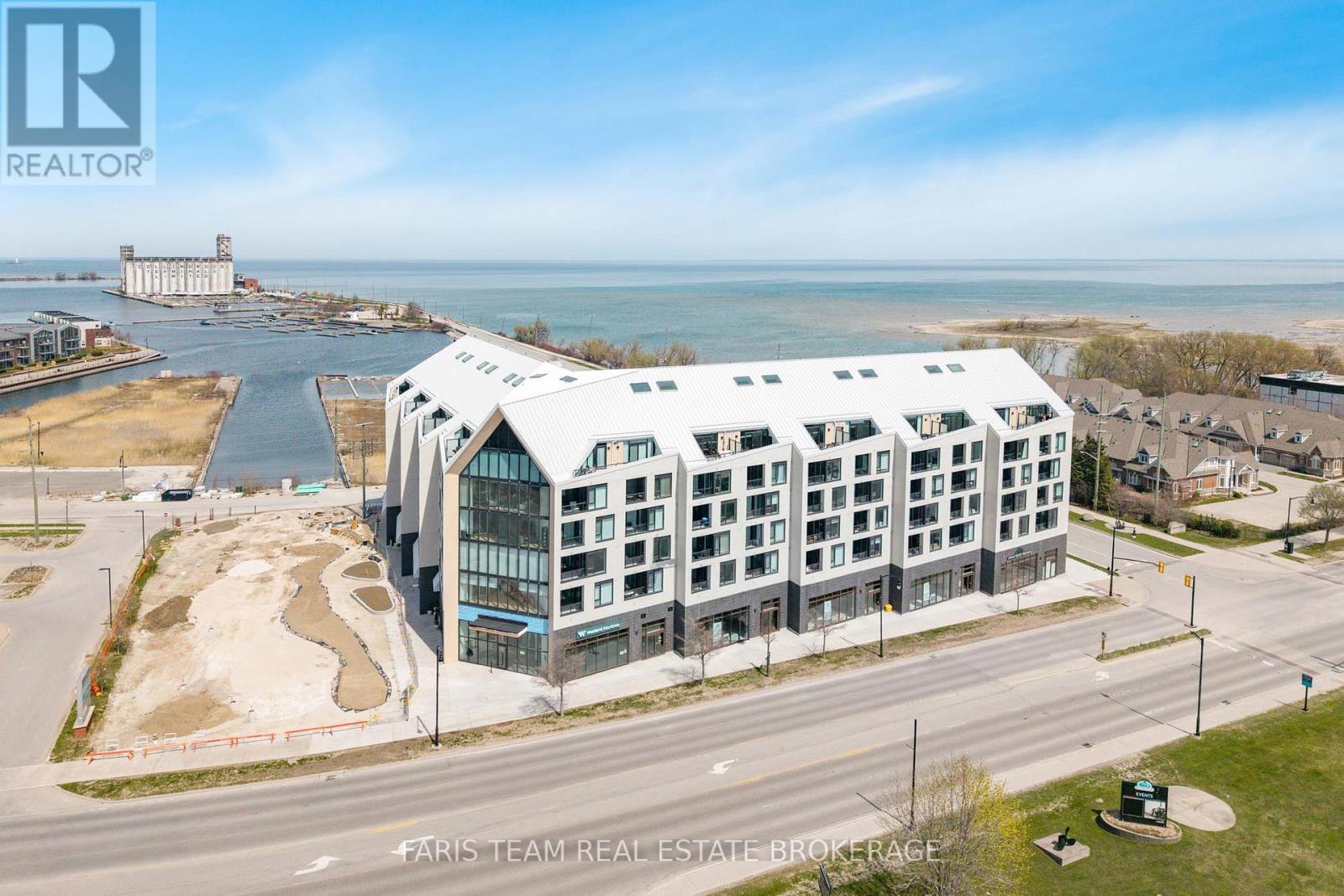 #611 31 HURON STREET - 4