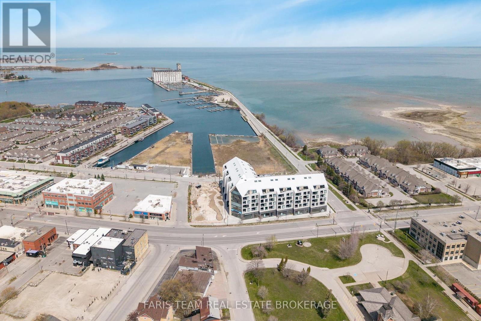#611 31 HURON STREET - 47