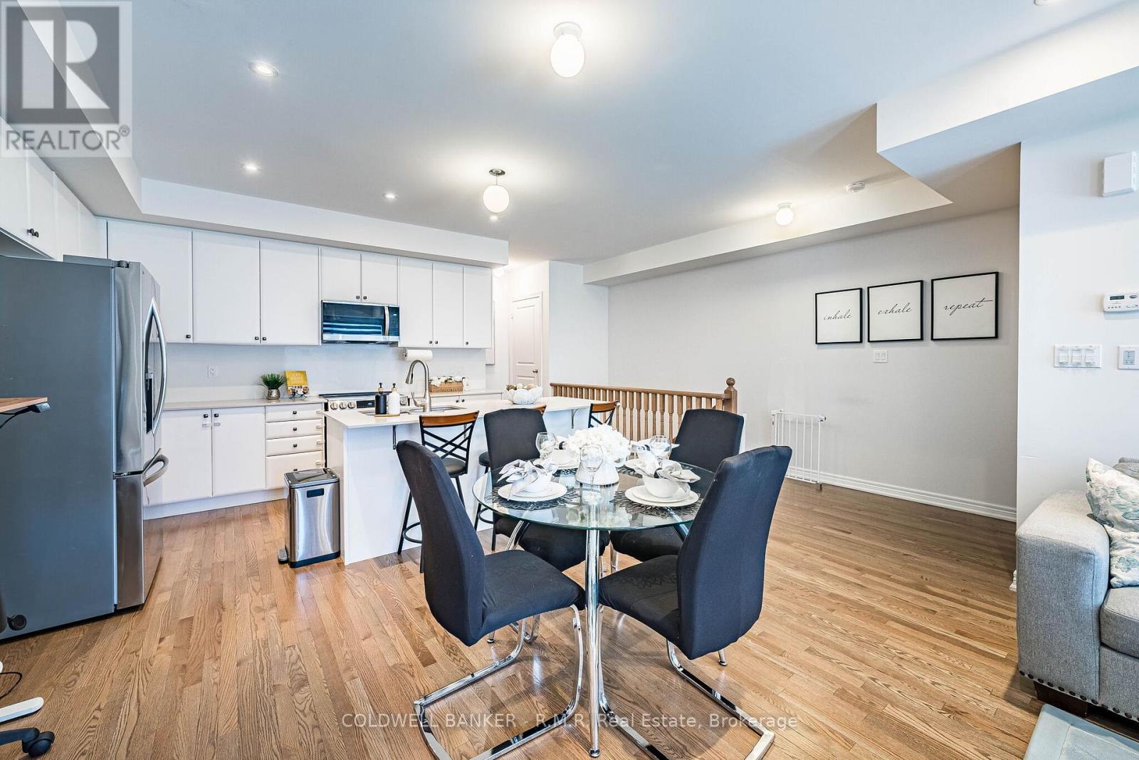 12 BROYLIO LANE - 18