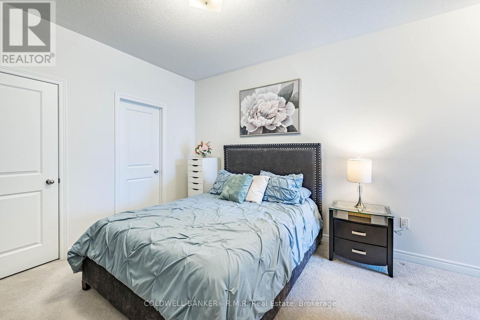 12 BROYLIO LANE - 26
