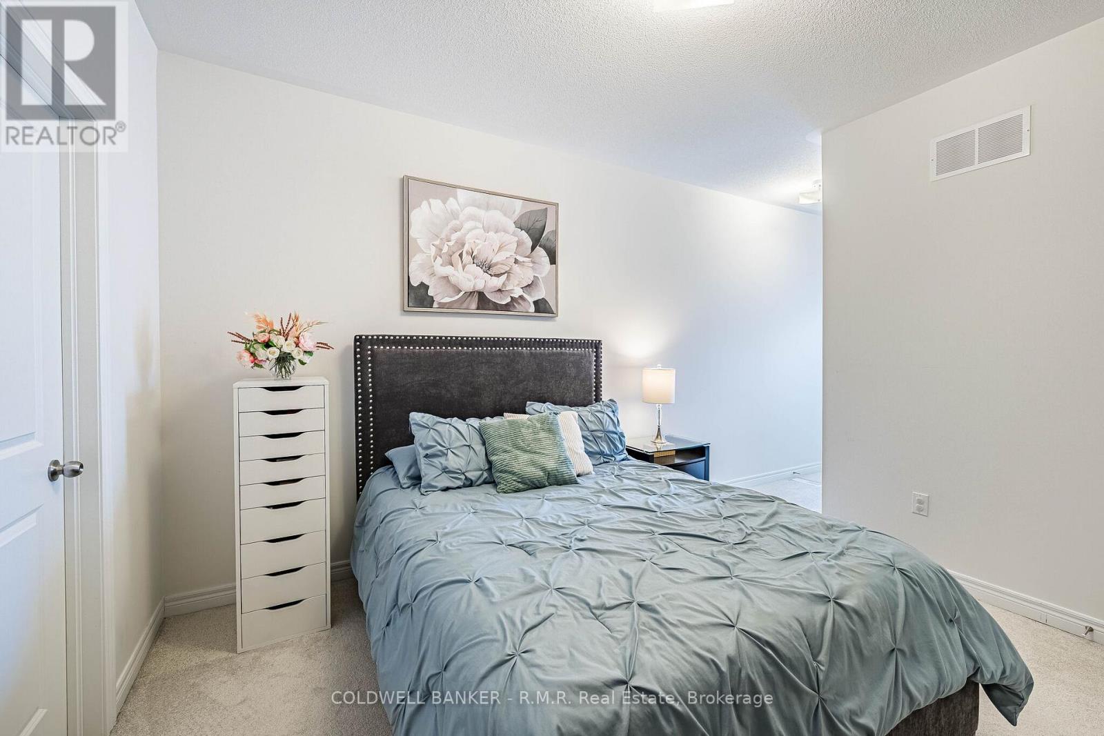 12 BROYLIO LANE - 27