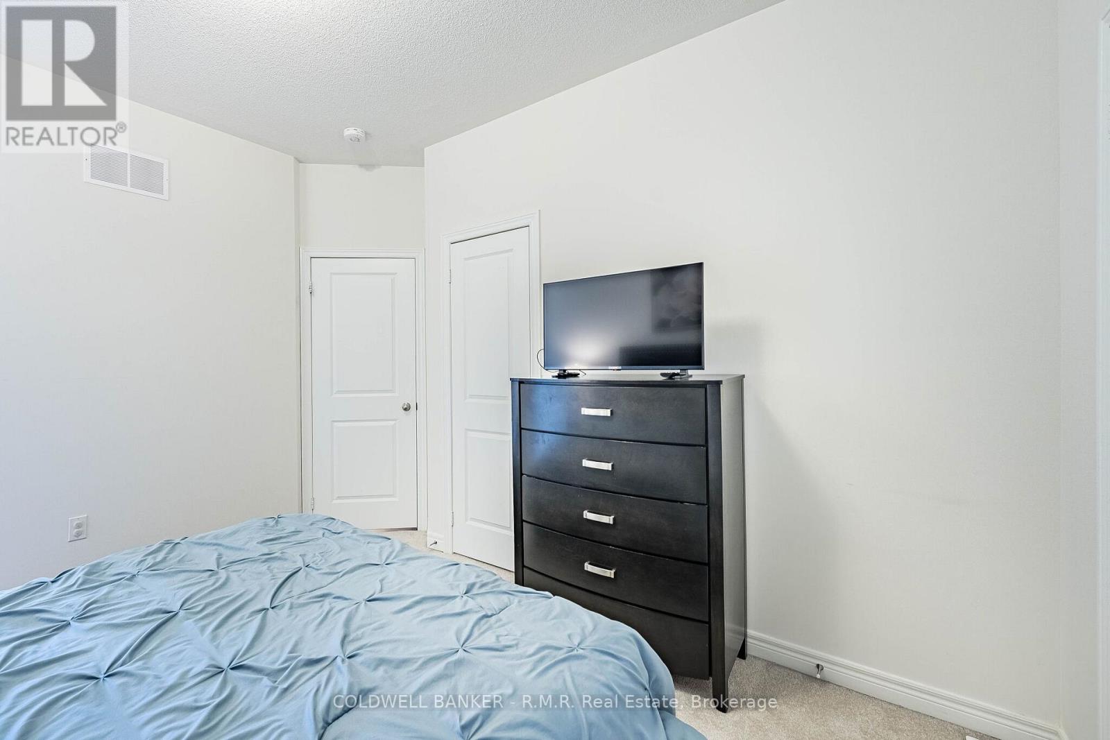 12 BROYLIO LANE - 28
