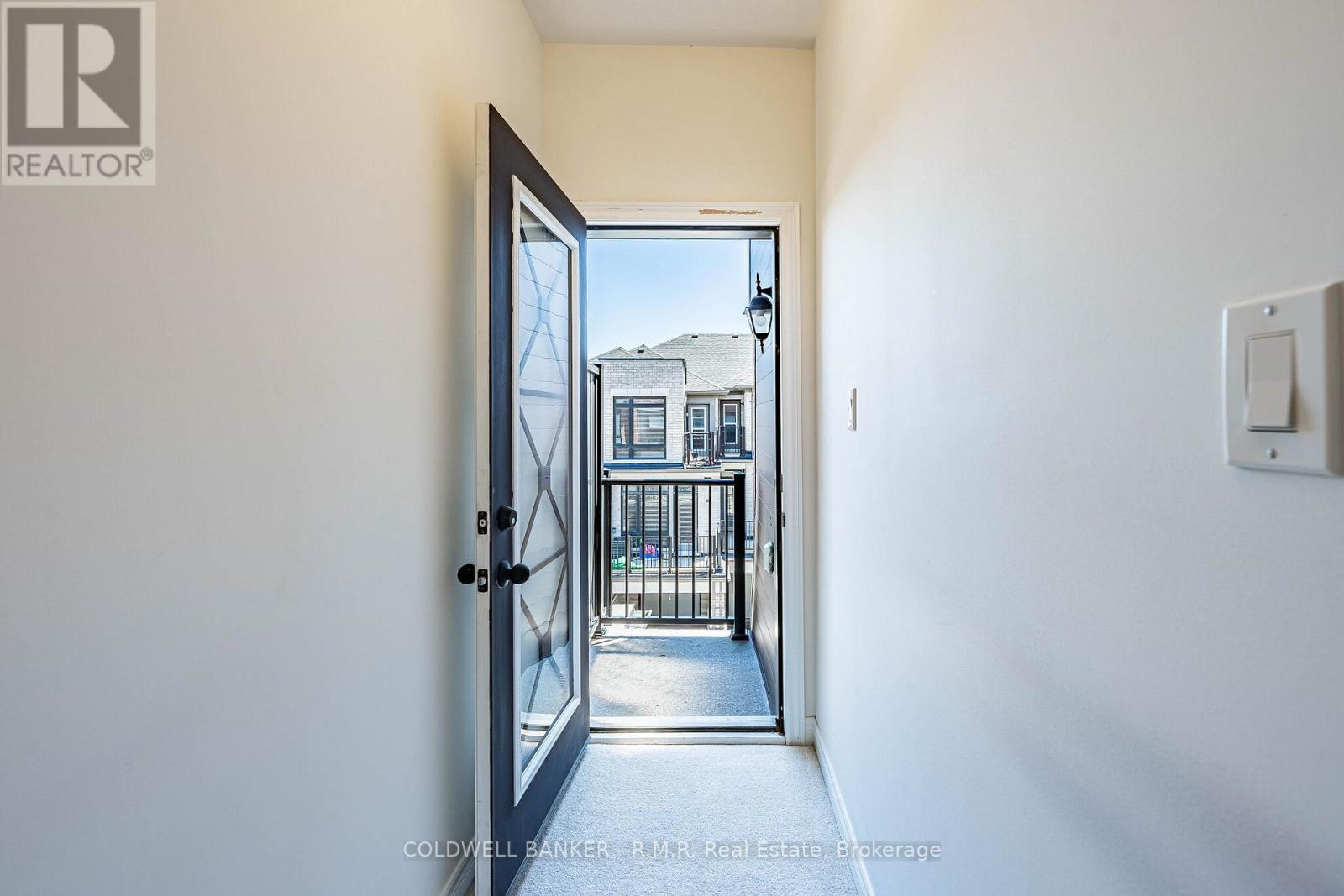 12 BROYLIO LANE - 30