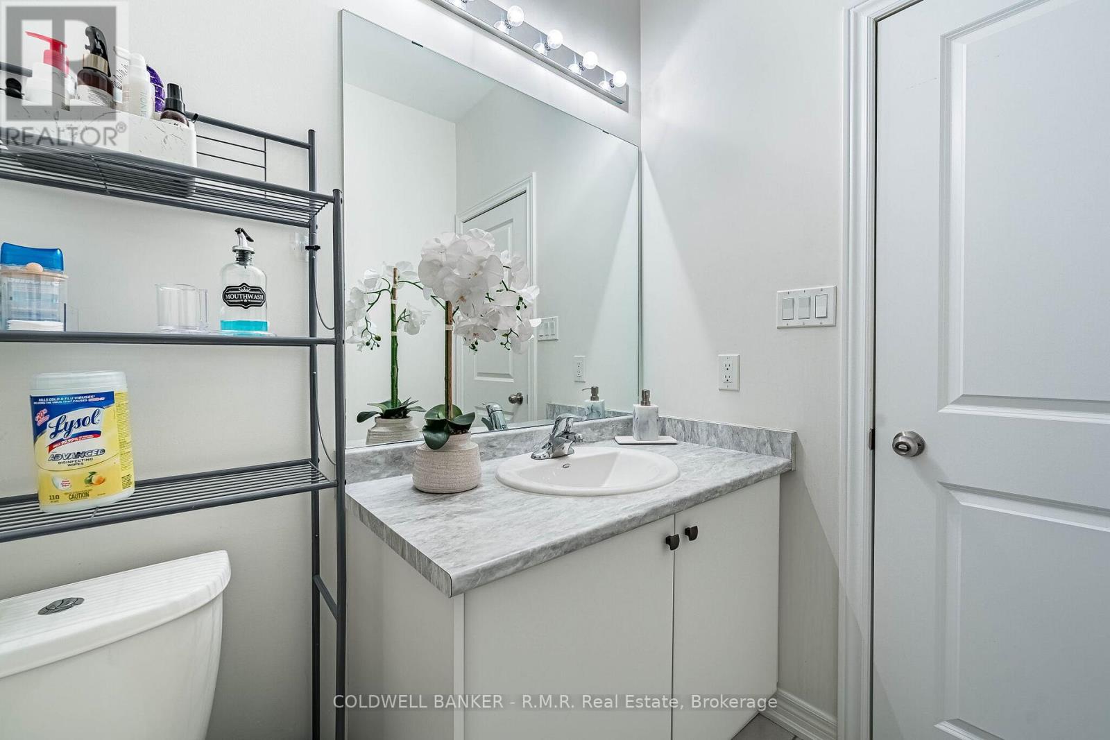 12 BROYLIO LANE - 35