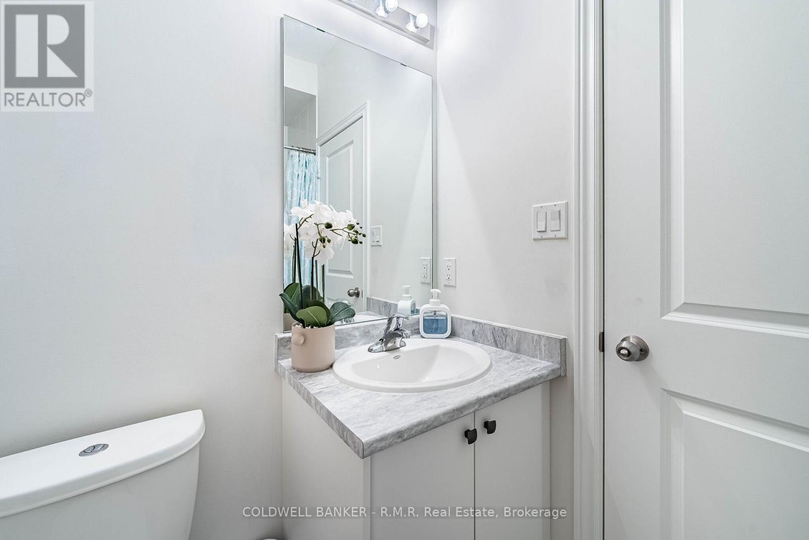 12 BROYLIO LANE - 40