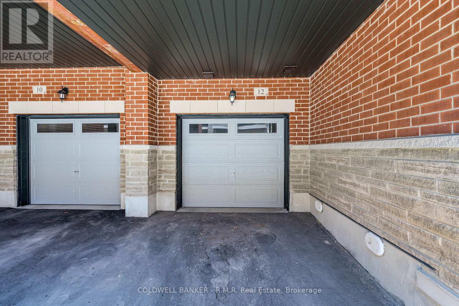12 BROYLIO LANE - 47