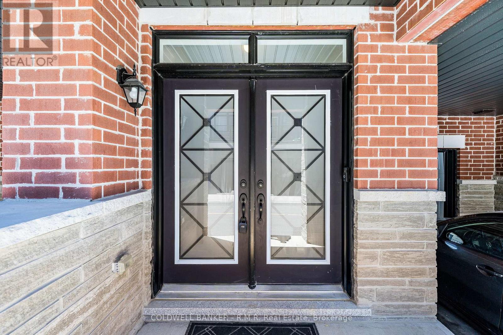 12 BROYLIO LANE - 6