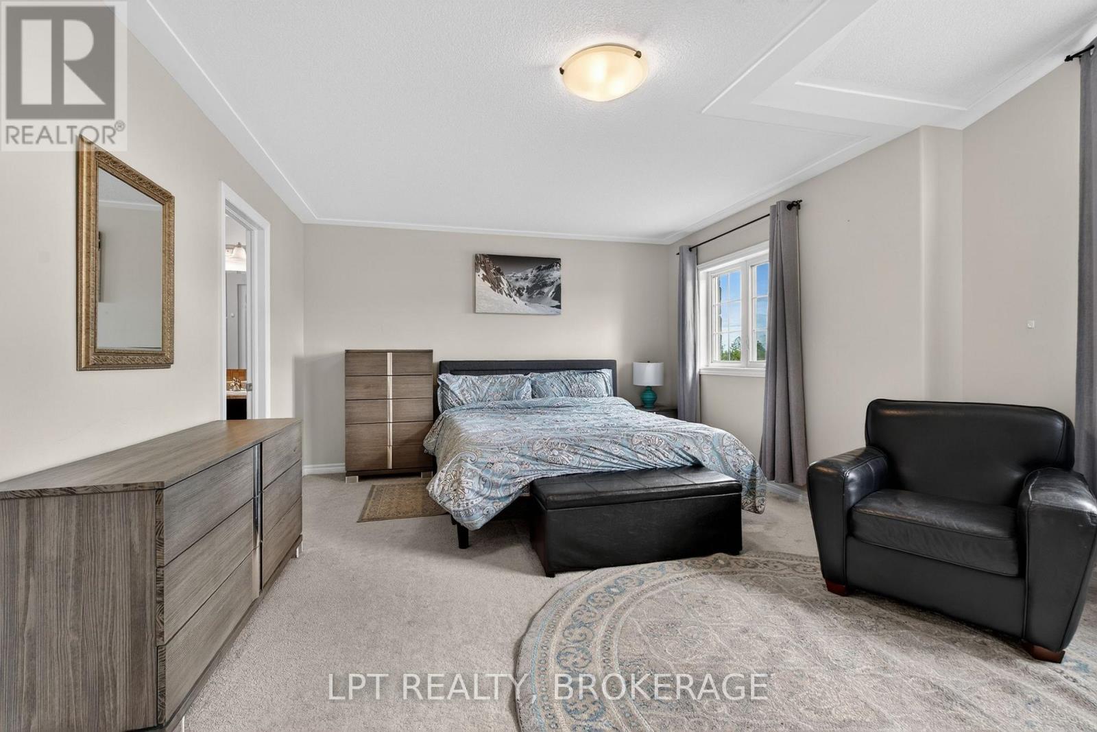 1565 ALBANY DRIVE - 25
