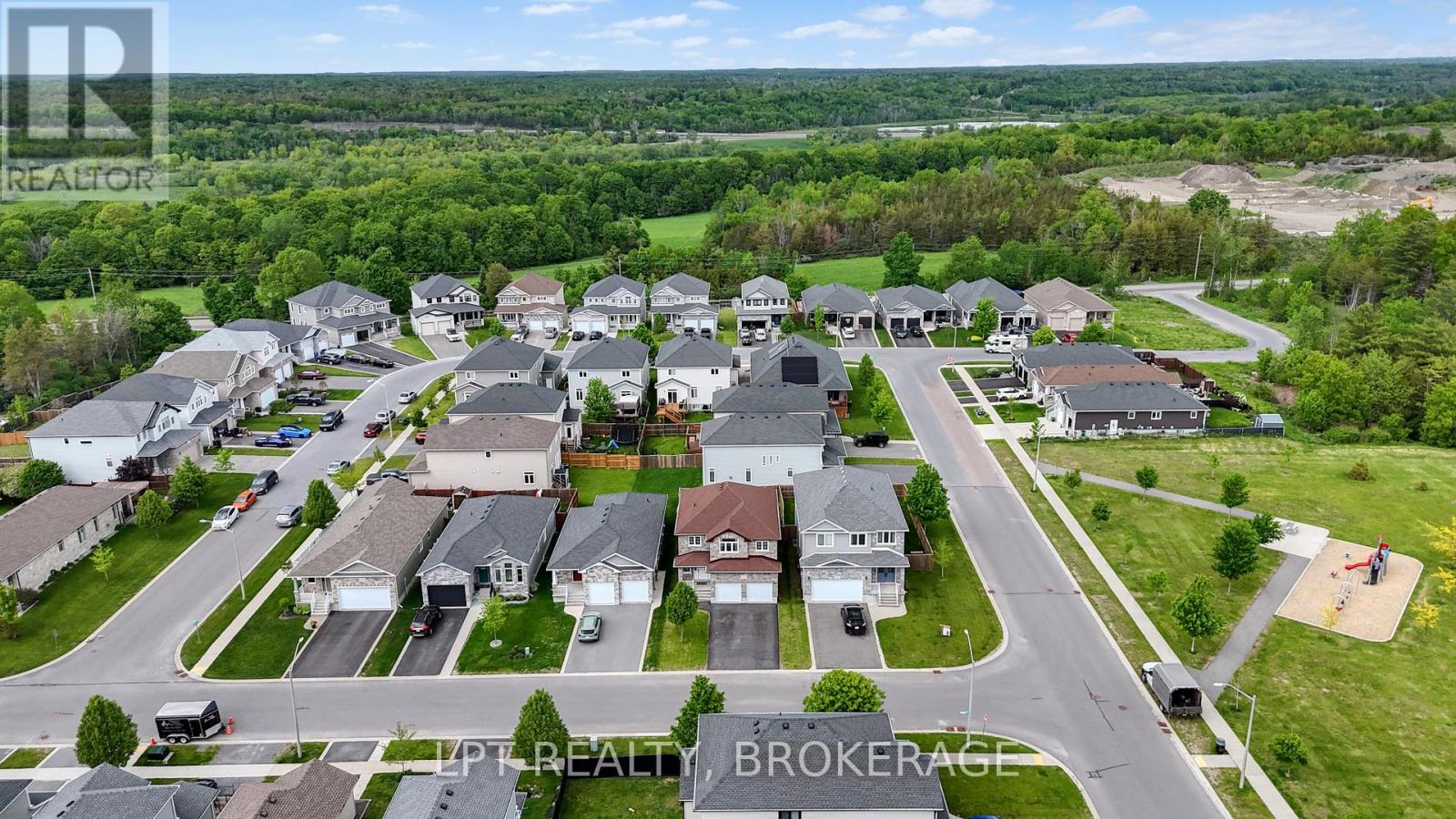 1565 ALBANY DRIVE - 49