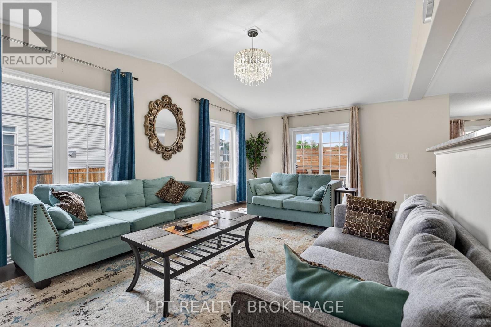 1565 ALBANY DRIVE - 7