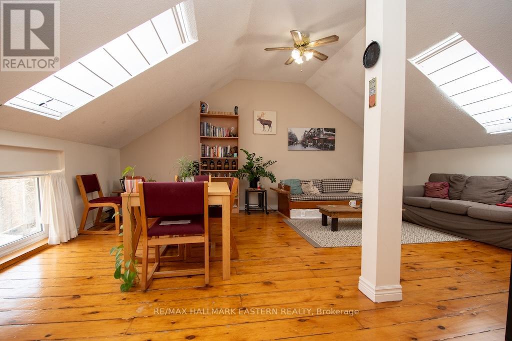 11 ARGYLE STREET - 35