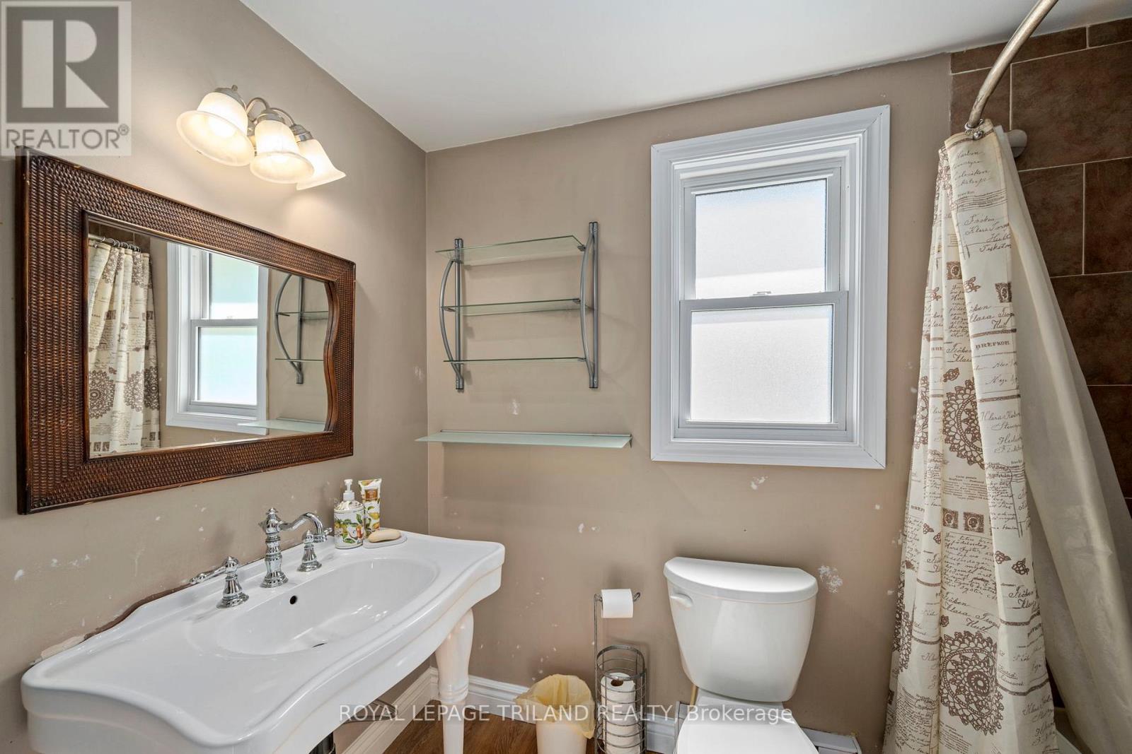 #28 626 WHARNCLIFFE ROAD S - 19